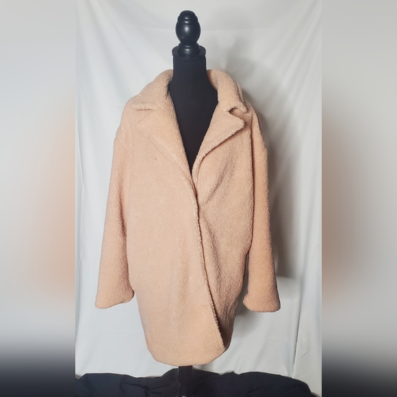 Sherpa Coat - Picture 2 of 5